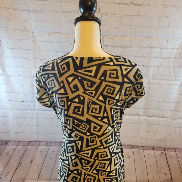 Geometric Print Wrap Dress - Picture 3 of 4